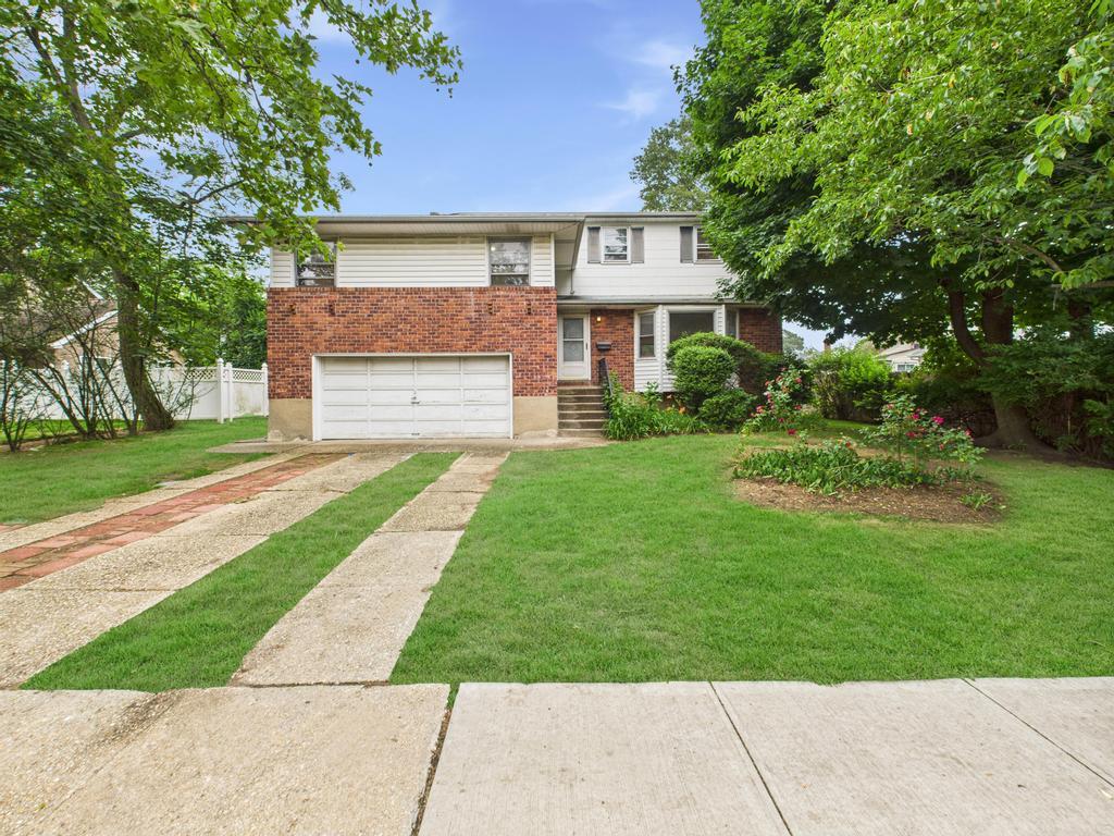 811 Bellmore Avenue, East Meadow, NY 11554