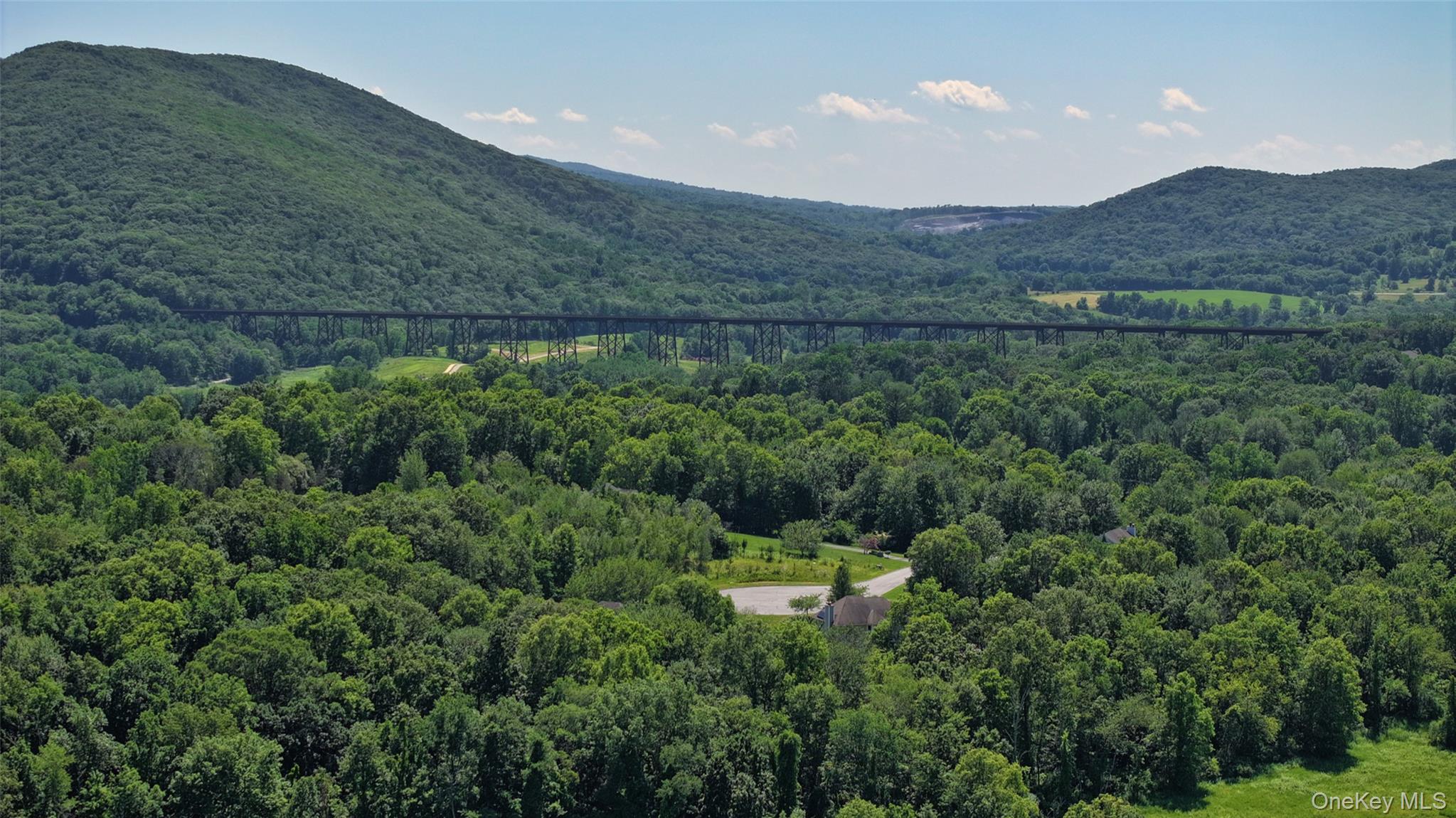 17 Purdy Lane, New Windsor, NY 12553