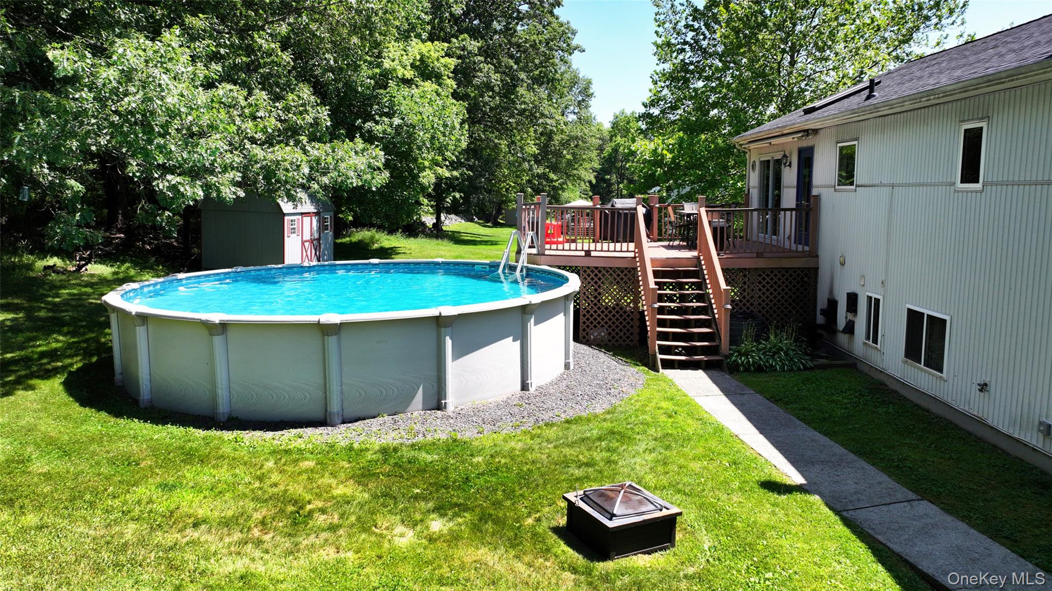 17 Purdy Lane, New Windsor, NY 12553