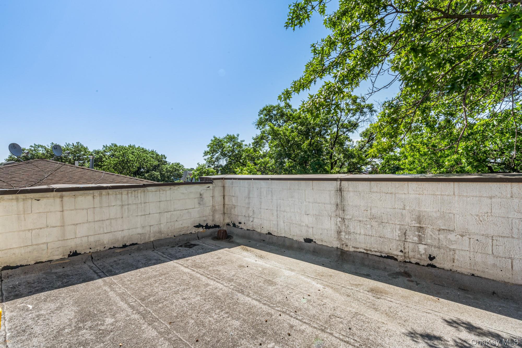 100-15 34th Avenue, Corona, NY 11368