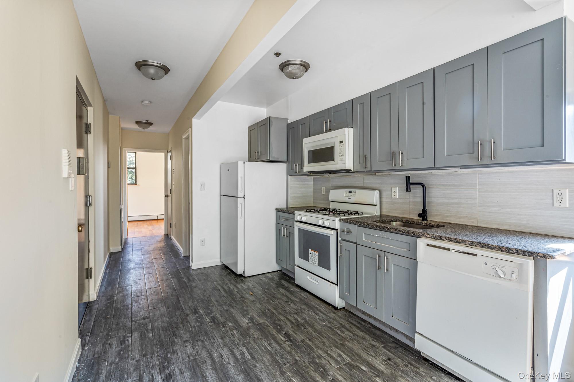 100-15 34th Avenue, Corona, NY 11368