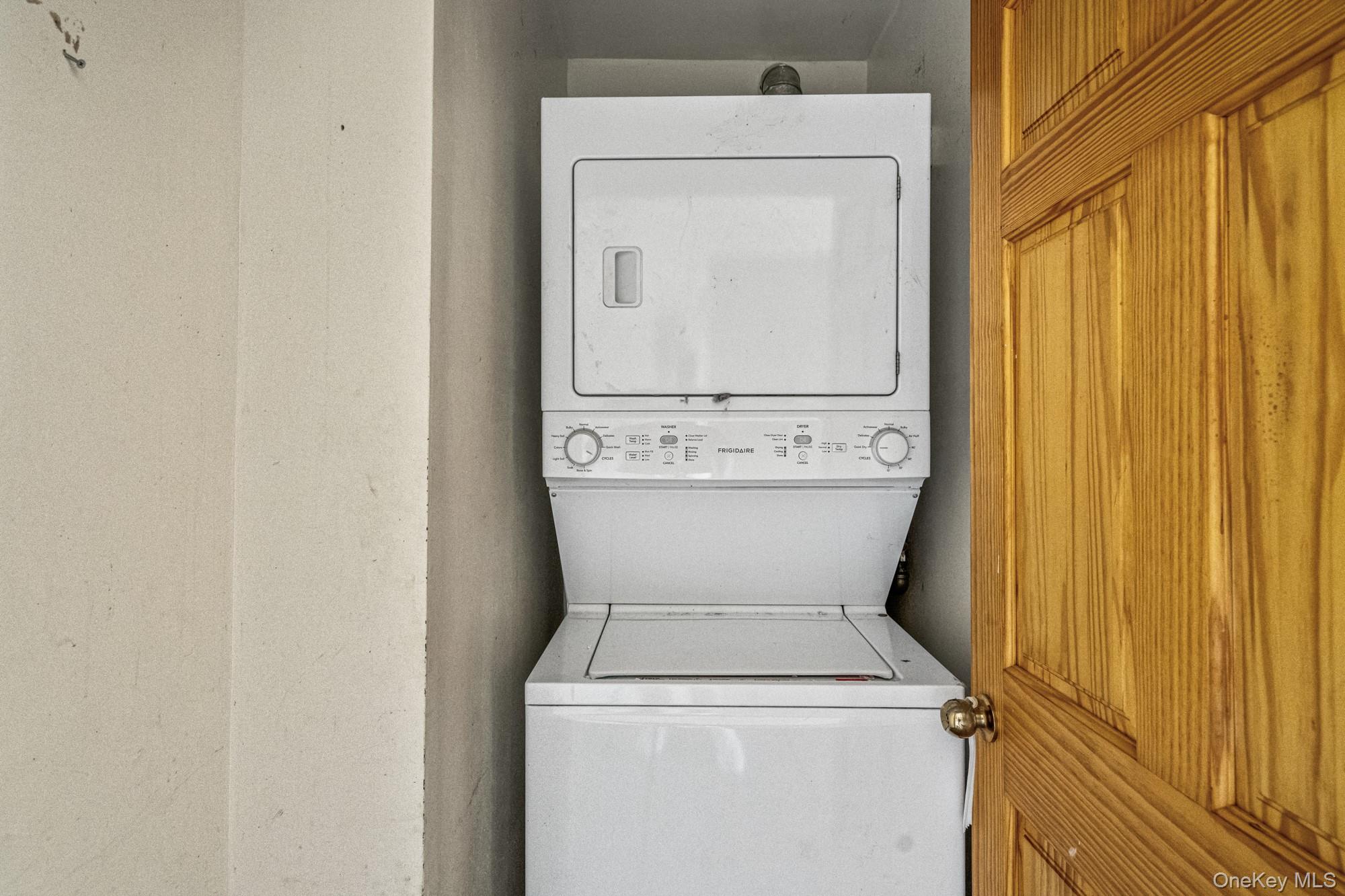 100-15 34th Avenue, Corona, NY 11368