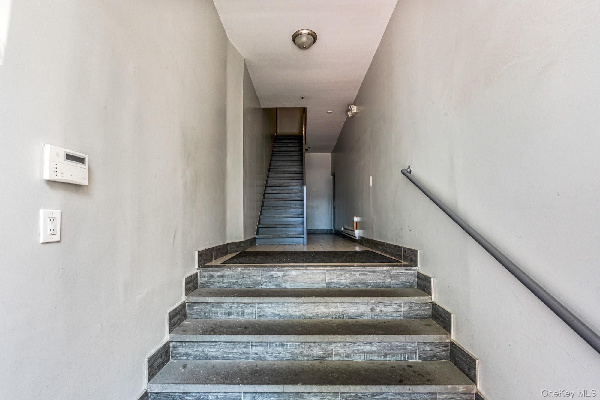 100-15 34th Avenue, Corona, NY 11368