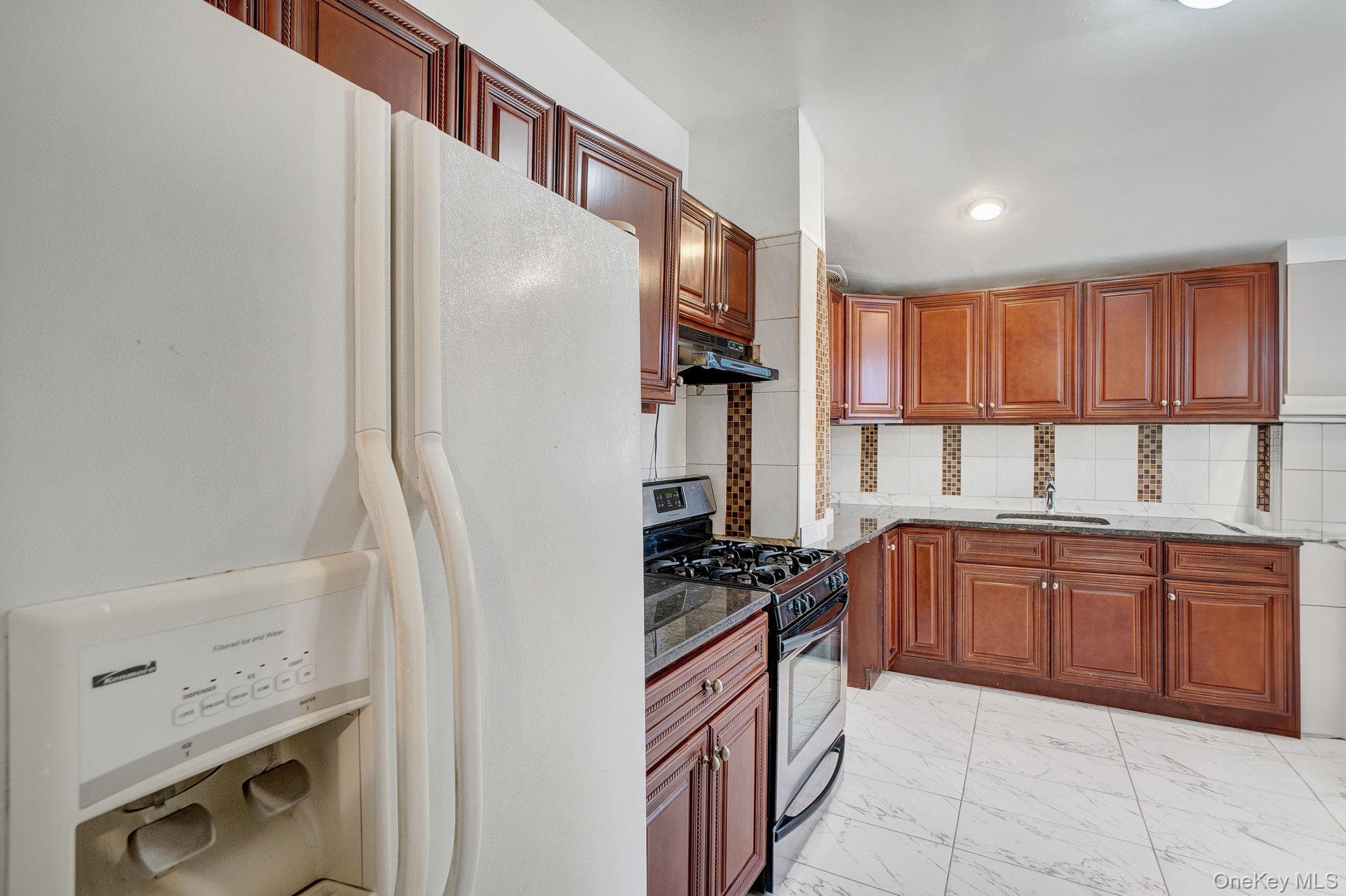 90-31 185TH Street, Hollis, NY 11423