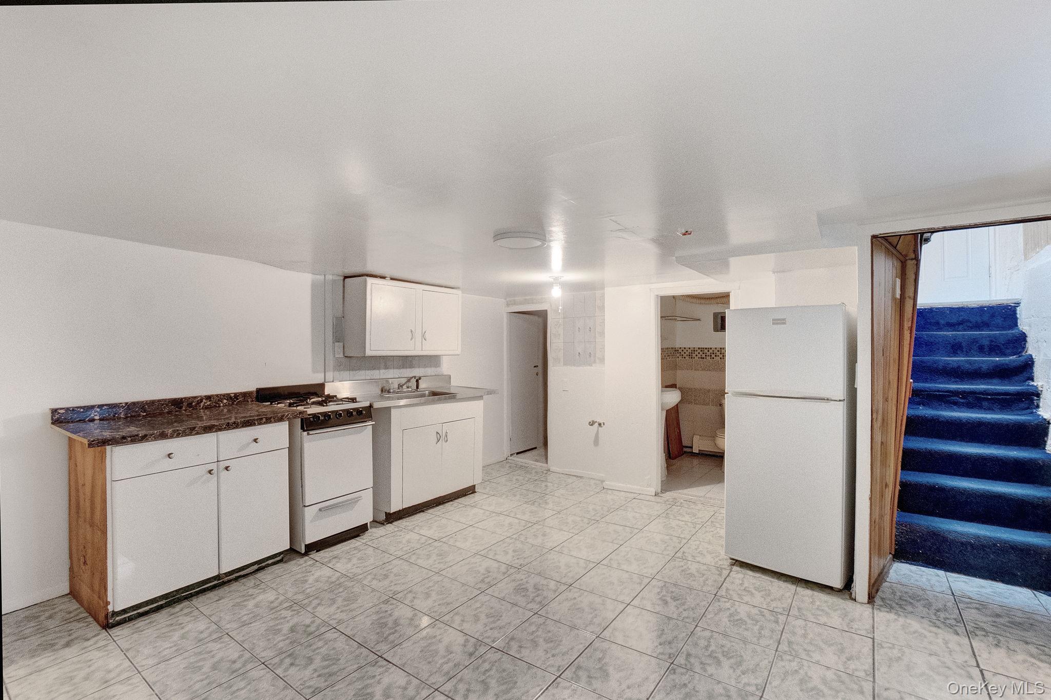 90-31 185TH Street, Hollis, NY 11423