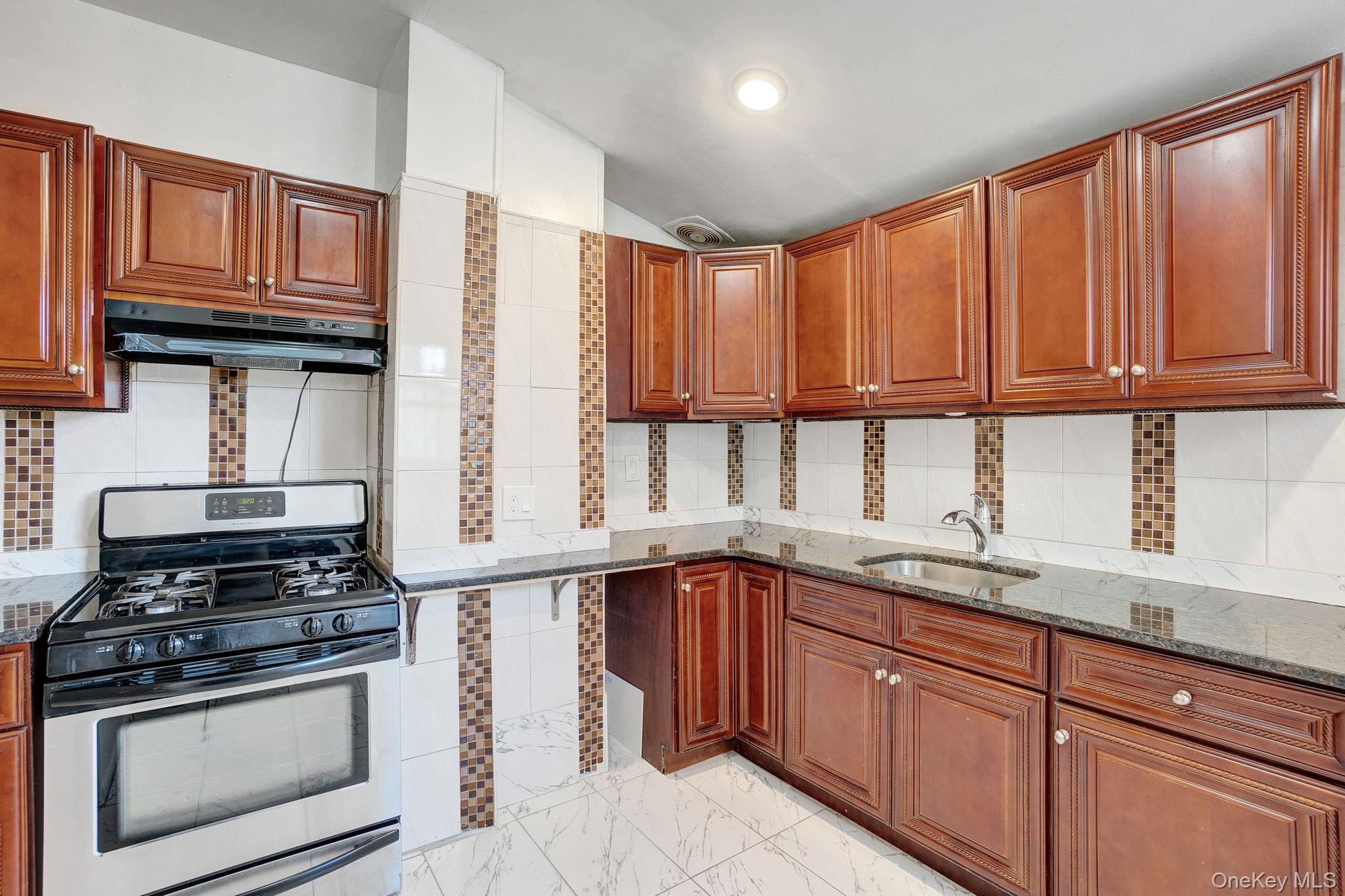 90-31 185TH Street, Hollis, NY 11423