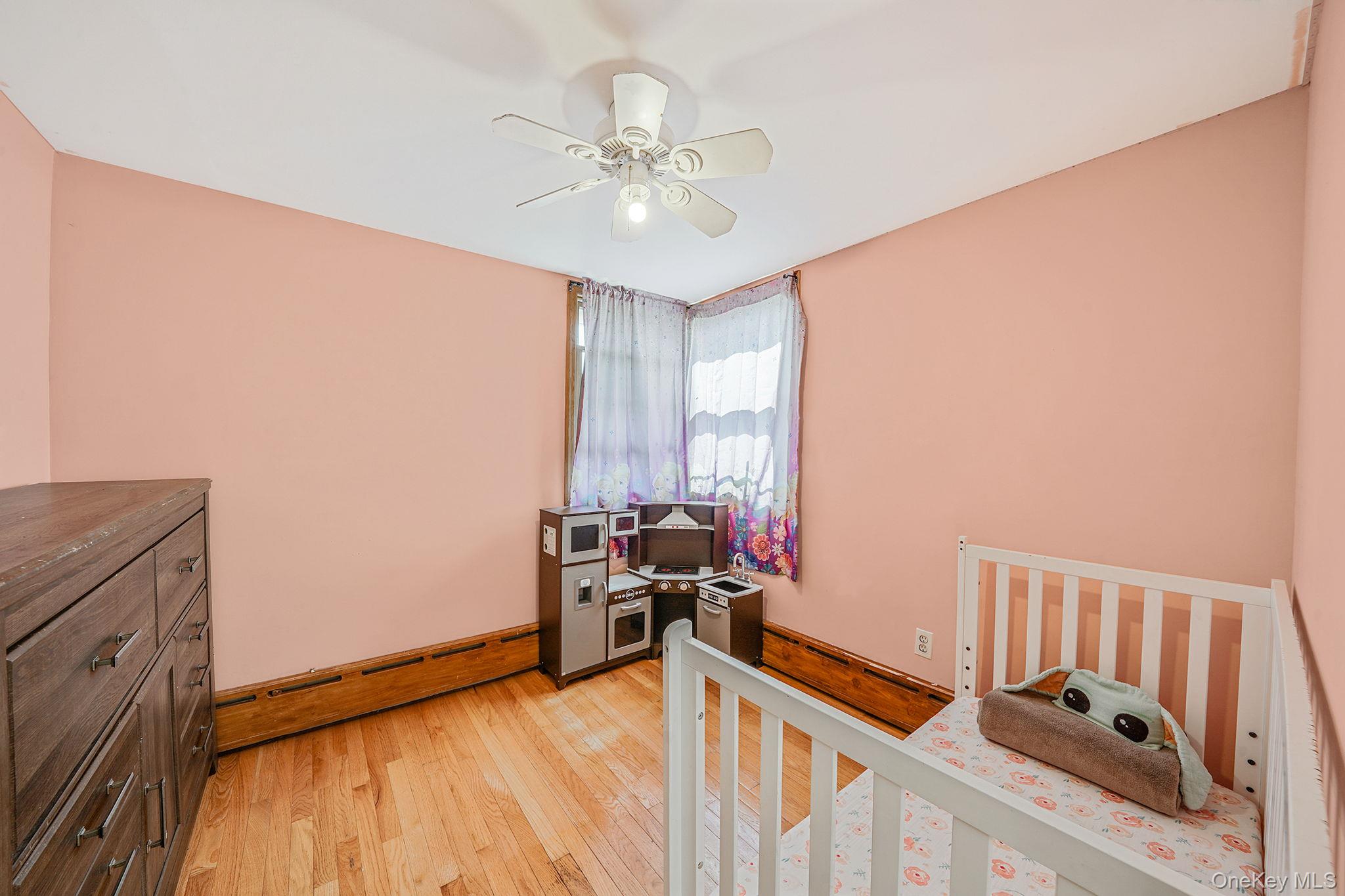 17 Aberdeen Street, Malverne, NY 11565