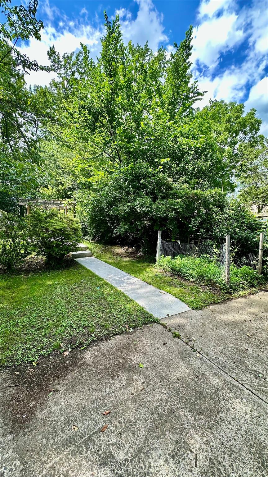 87 Mountain Avenue, Middletown, NY 10940