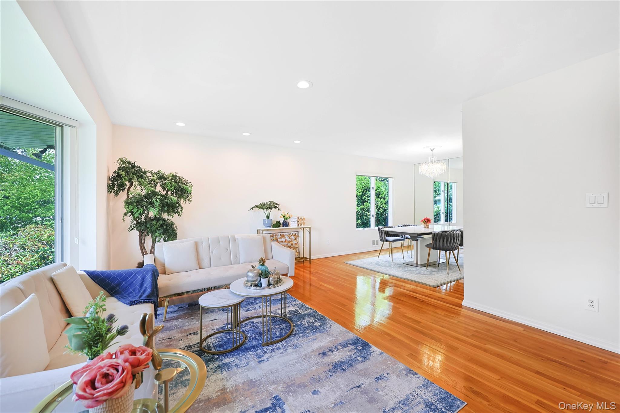 43 Saratoga Drive, Jericho, NY 11753