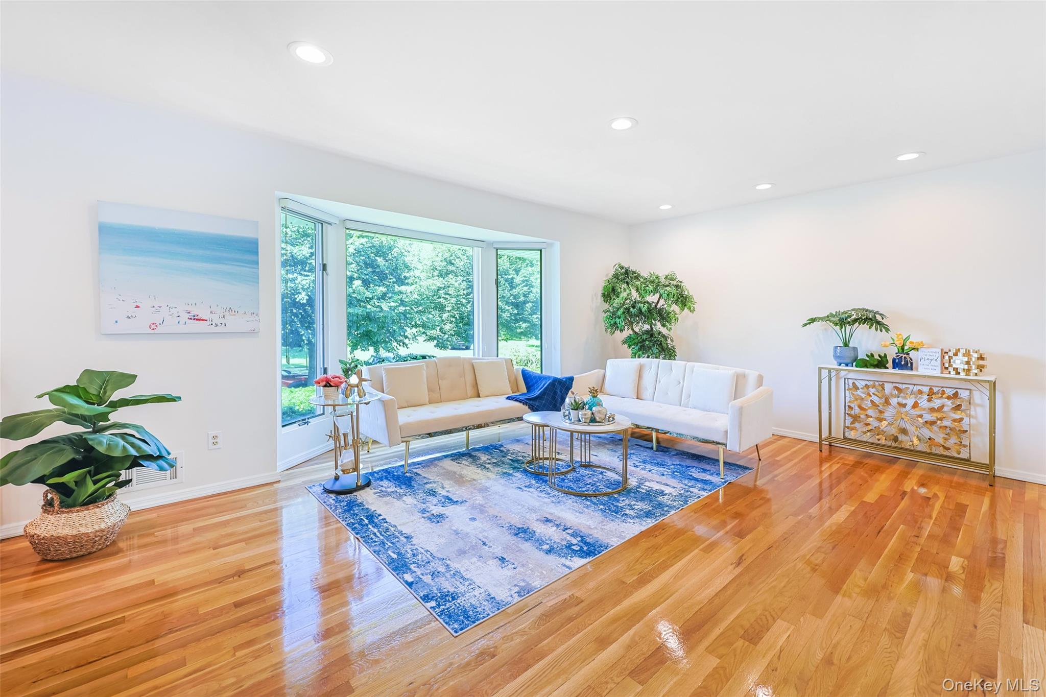 43 Saratoga Drive, Jericho, NY 11753