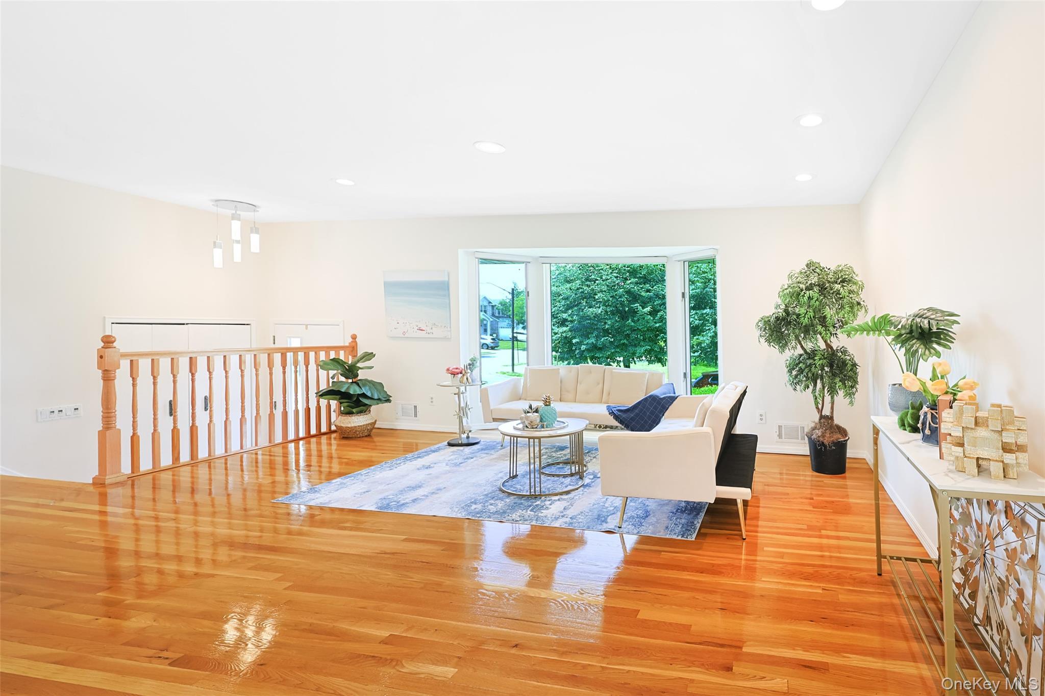 43 Saratoga Drive, Jericho, NY 11753