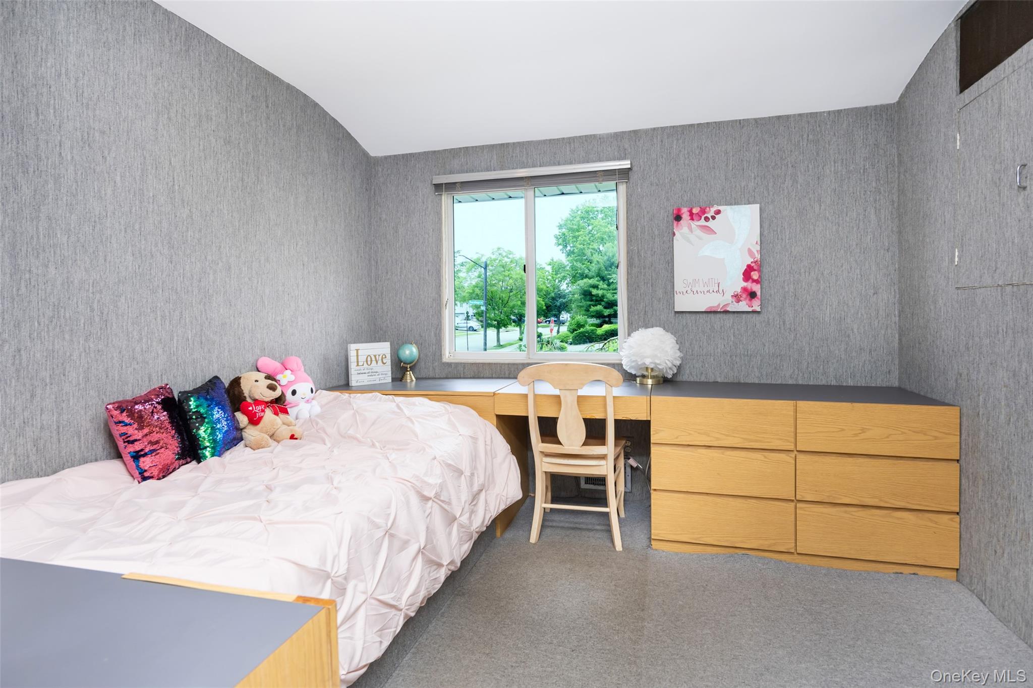 43 Saratoga Drive, Jericho, NY 11753