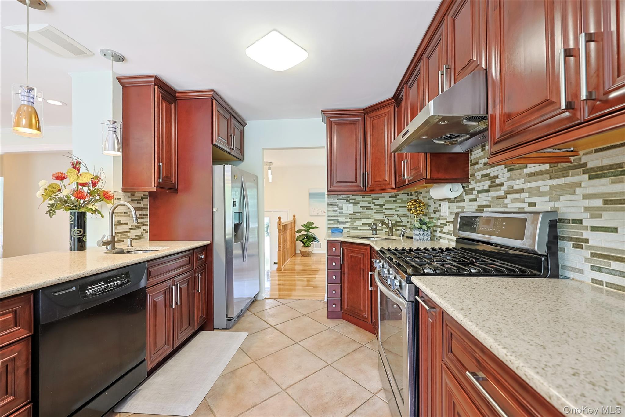 43 Saratoga Drive, Jericho, NY 11753