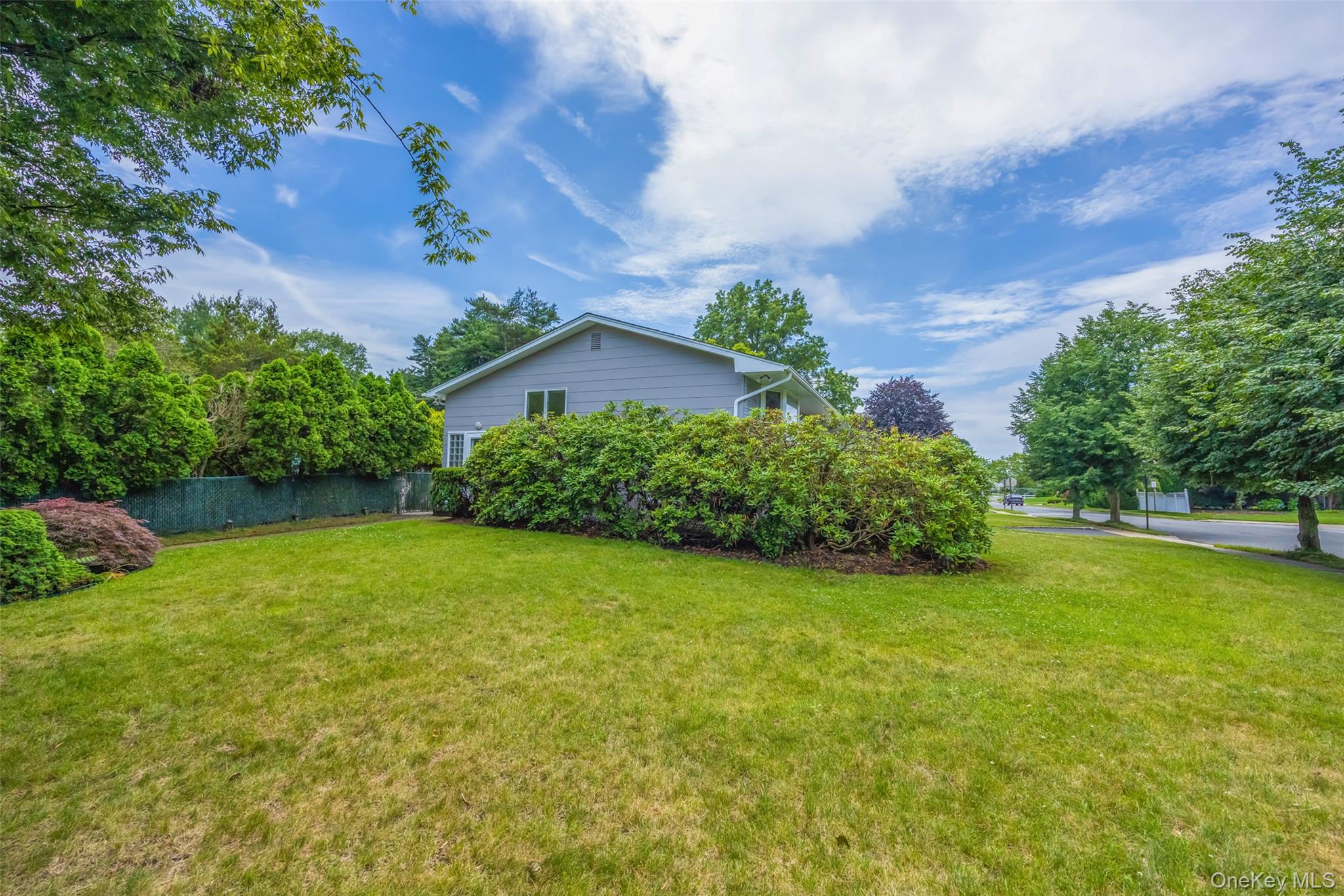 43 Saratoga Drive, Jericho, NY 11753