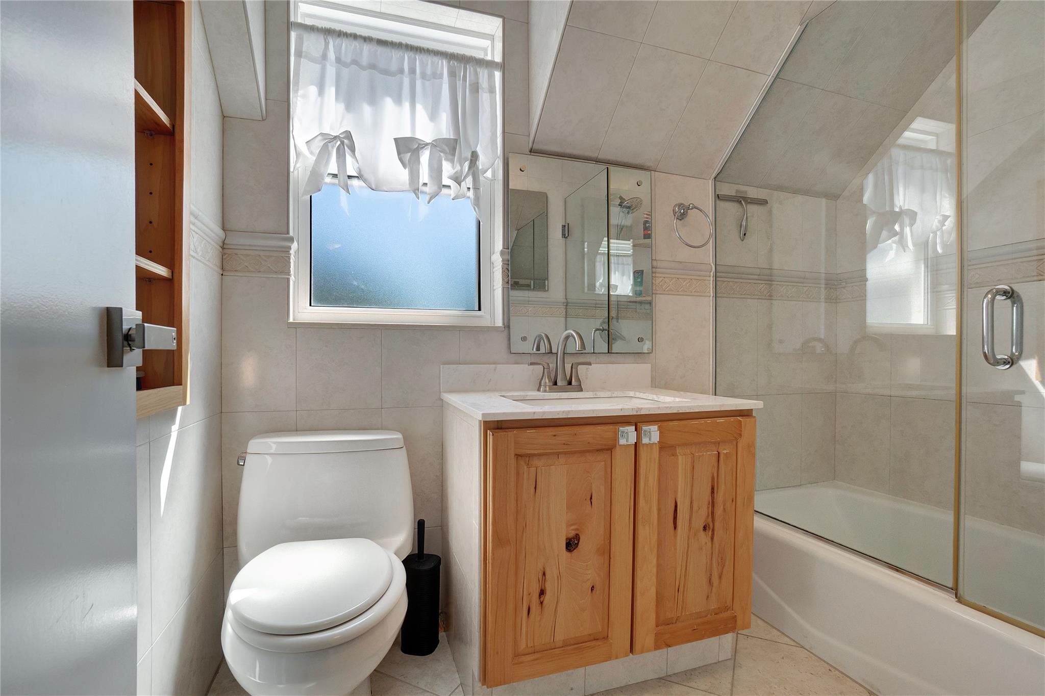 212 Beach 118th Street, Rockaway Park, NY 11694