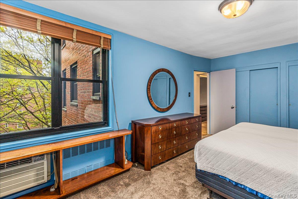 139-15 83 Avenue # 520, Briarwood, NY 11435