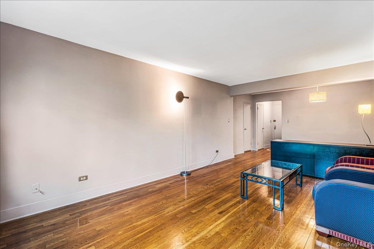 139-15 83 Avenue # 520, Briarwood, NY 11435