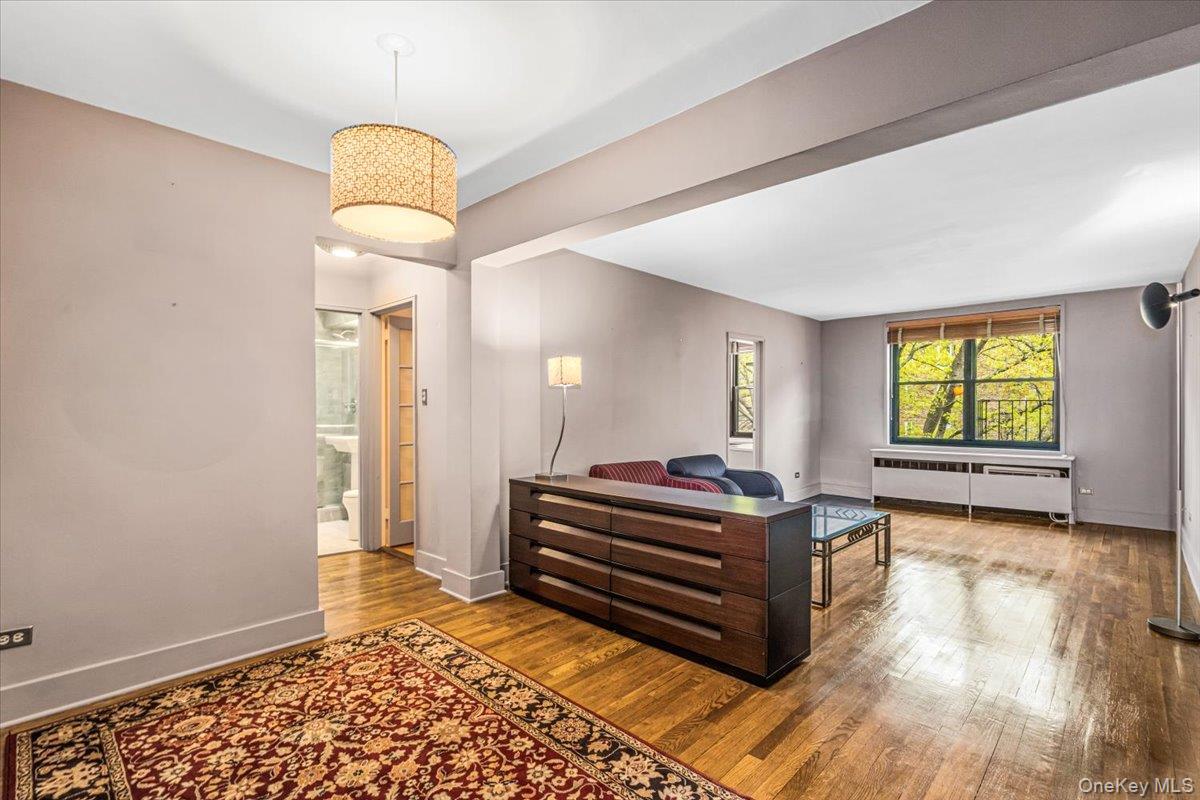 139-15 83 Avenue # 520, Briarwood, NY 11435