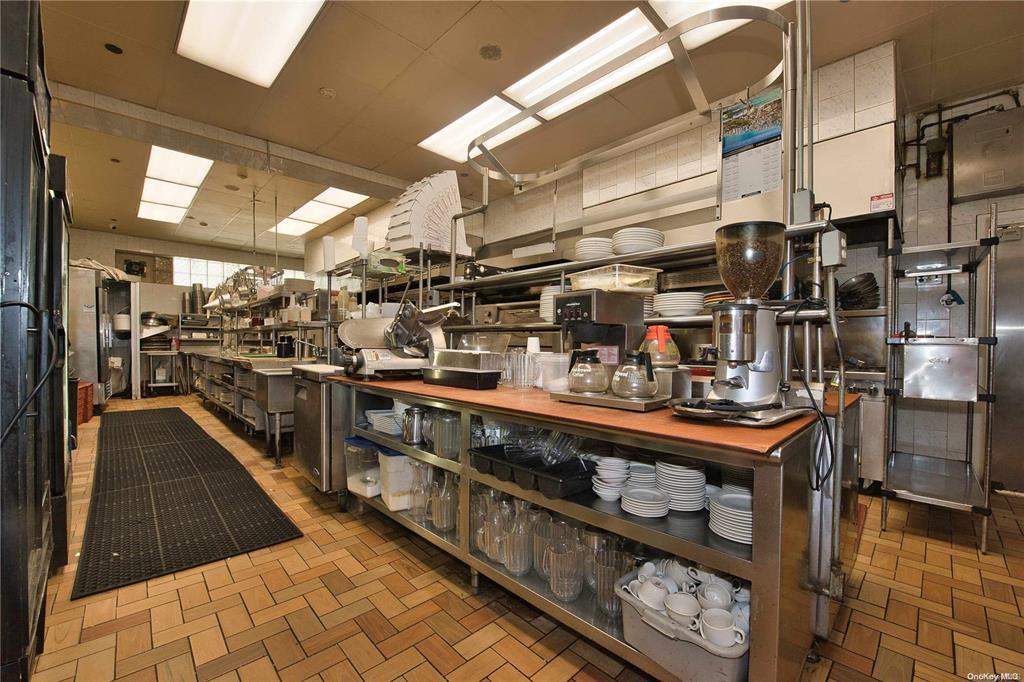 908-912B Hempstead Turnpike # 908,910,912A, 912B, Franklin Square, NY 11010