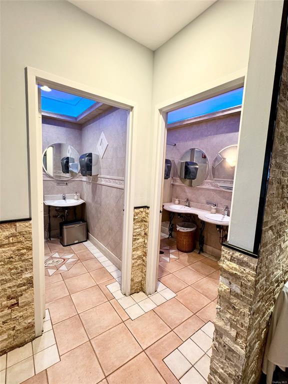 908-912B Hempstead Turnpike # 908,910,912A, 912B, Franklin Square, NY 11010