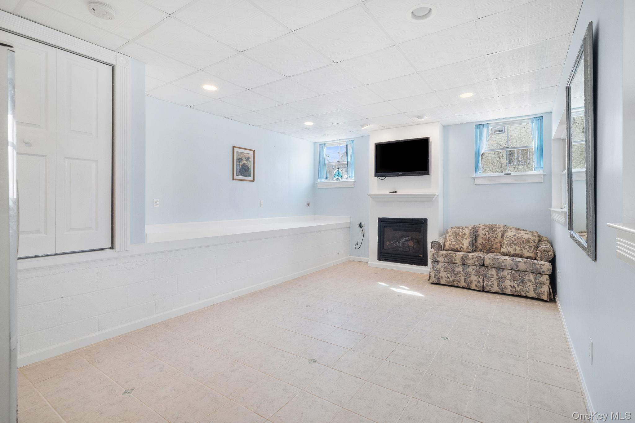 74 Lake Road, Valley Cottage, NY 10989