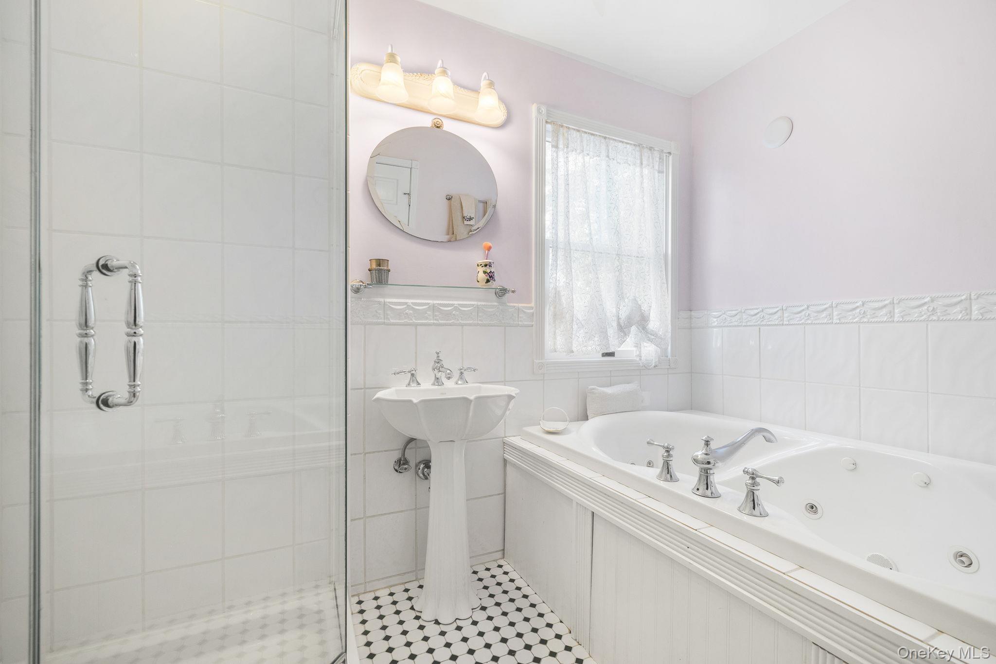 74 Lake Road, Valley Cottage, NY 10989