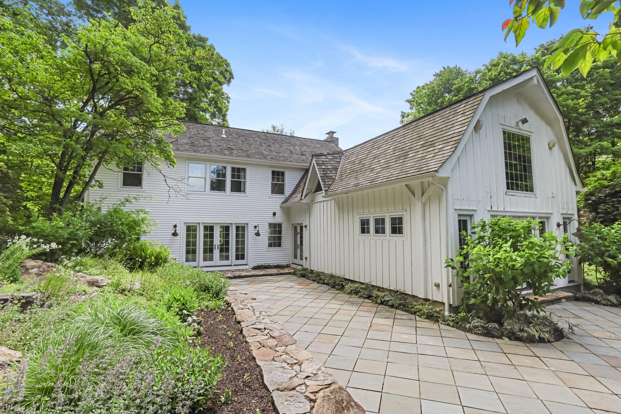 382 Long Ridge Road, Pound Ridge, NY 10576