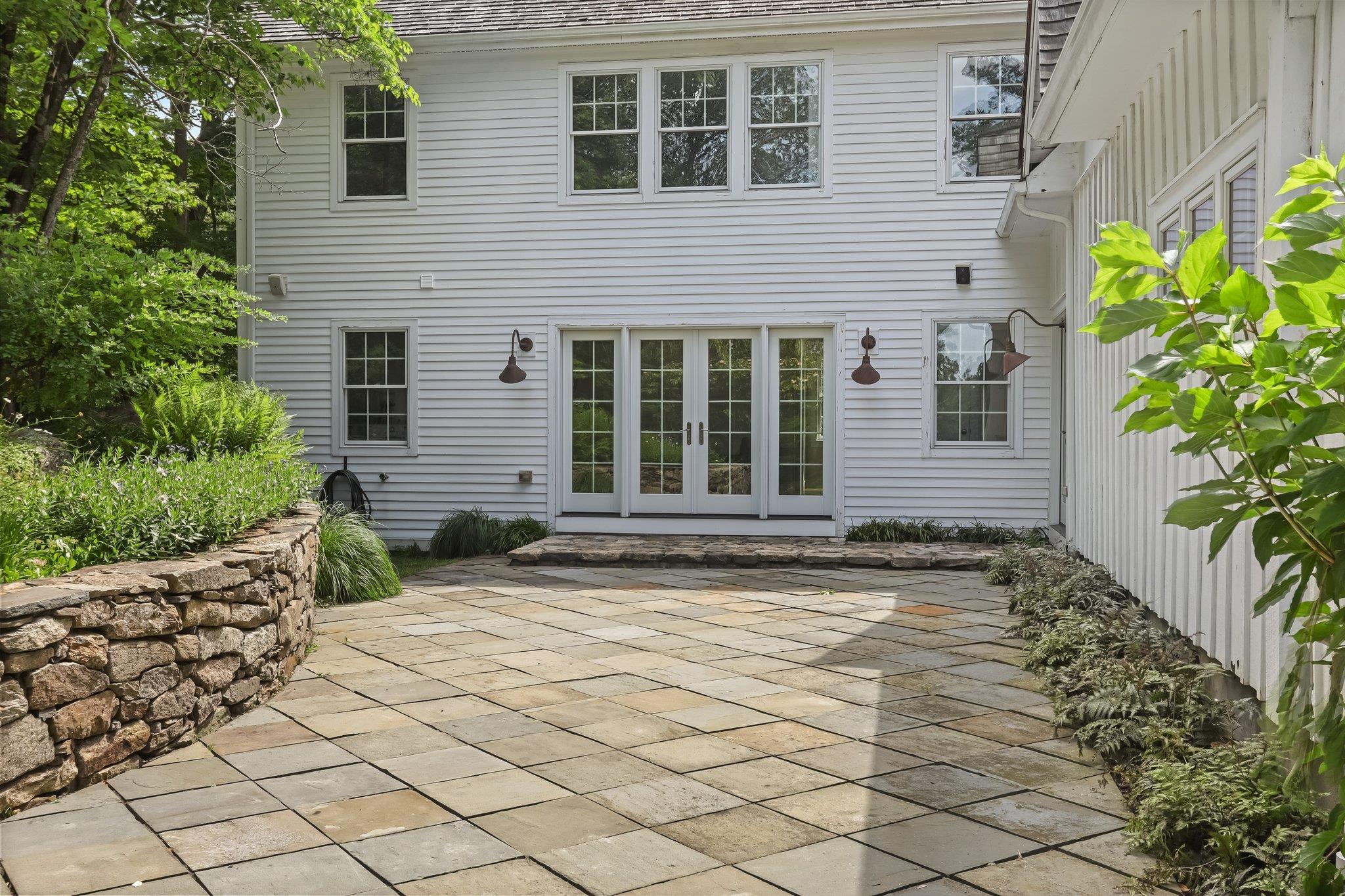 382 Long Ridge Road, Pound Ridge, NY 10576