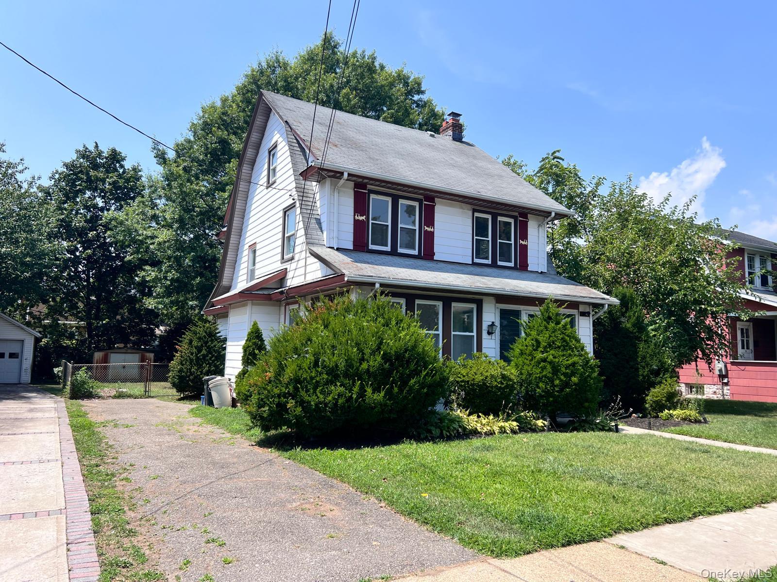 24 Parsons Drive, Hempstead, NY 11550