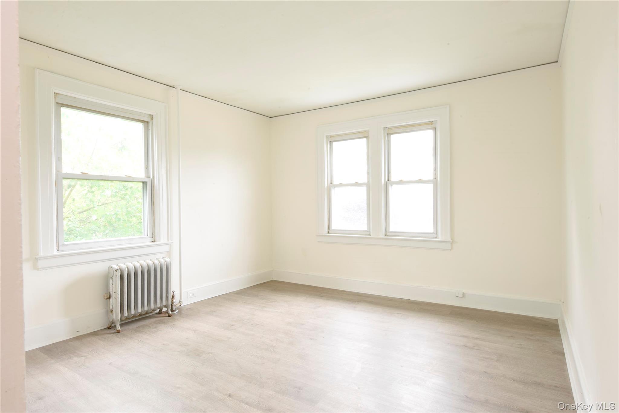 24 Parsons Drive, Hempstead, NY 11550