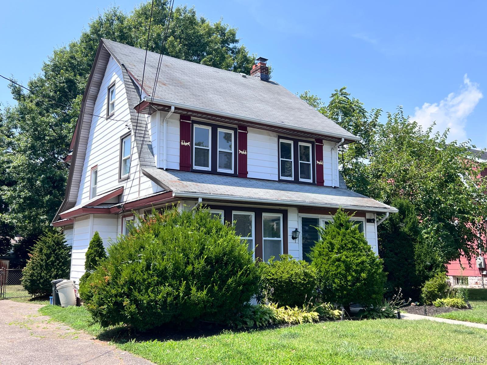 24 Parsons Drive, Hempstead, NY 11550