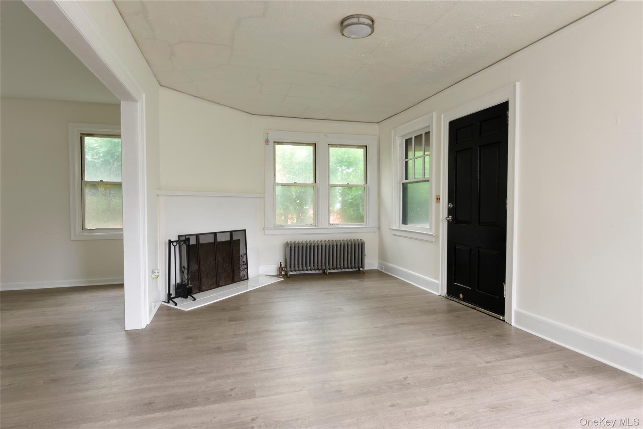 24 Parsons Drive, Hempstead, NY 11550