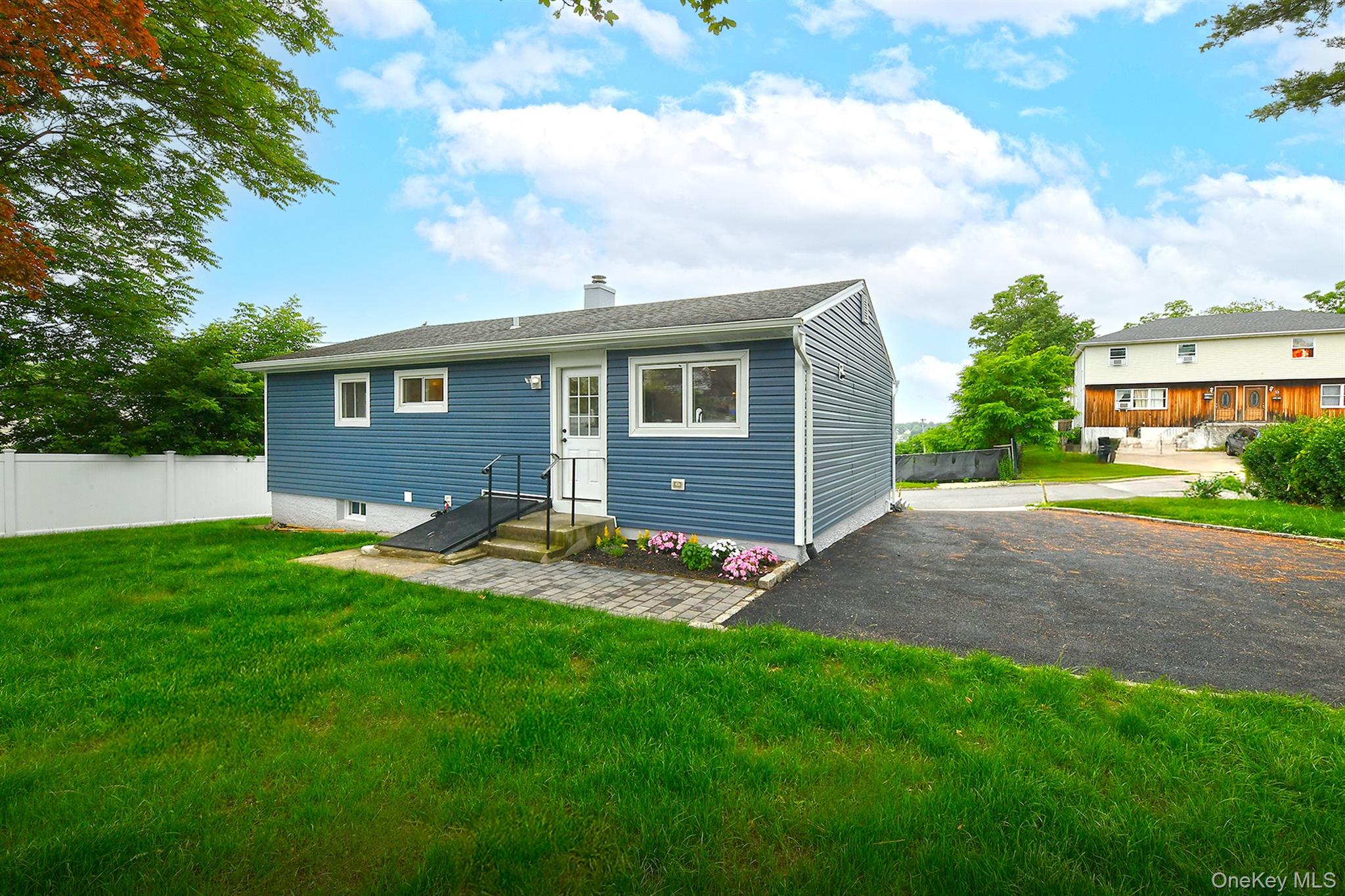 6 Ralph Young Avenue, Glen Cove, NY 11542