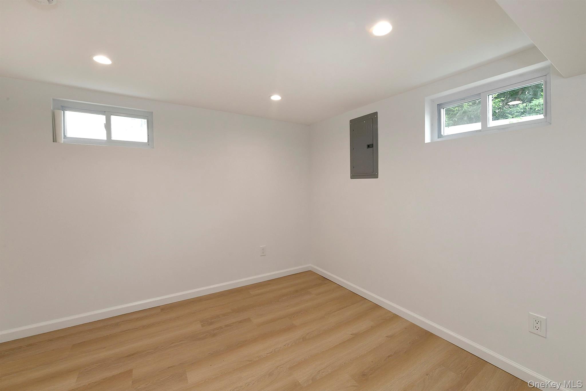 6 Ralph Young Avenue, Glen Cove, NY 11542