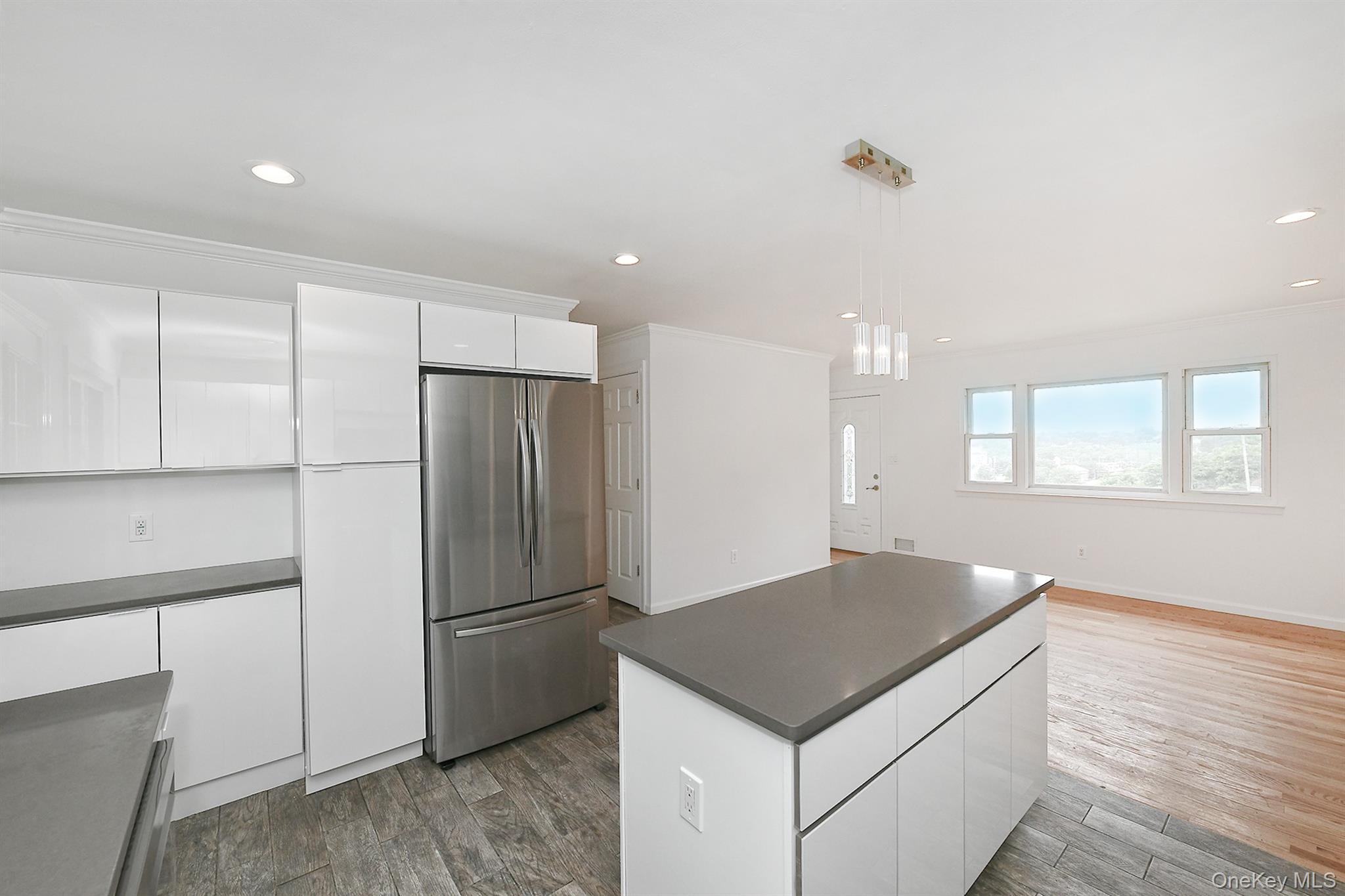 6 Ralph Young Avenue, Glen Cove, NY 11542