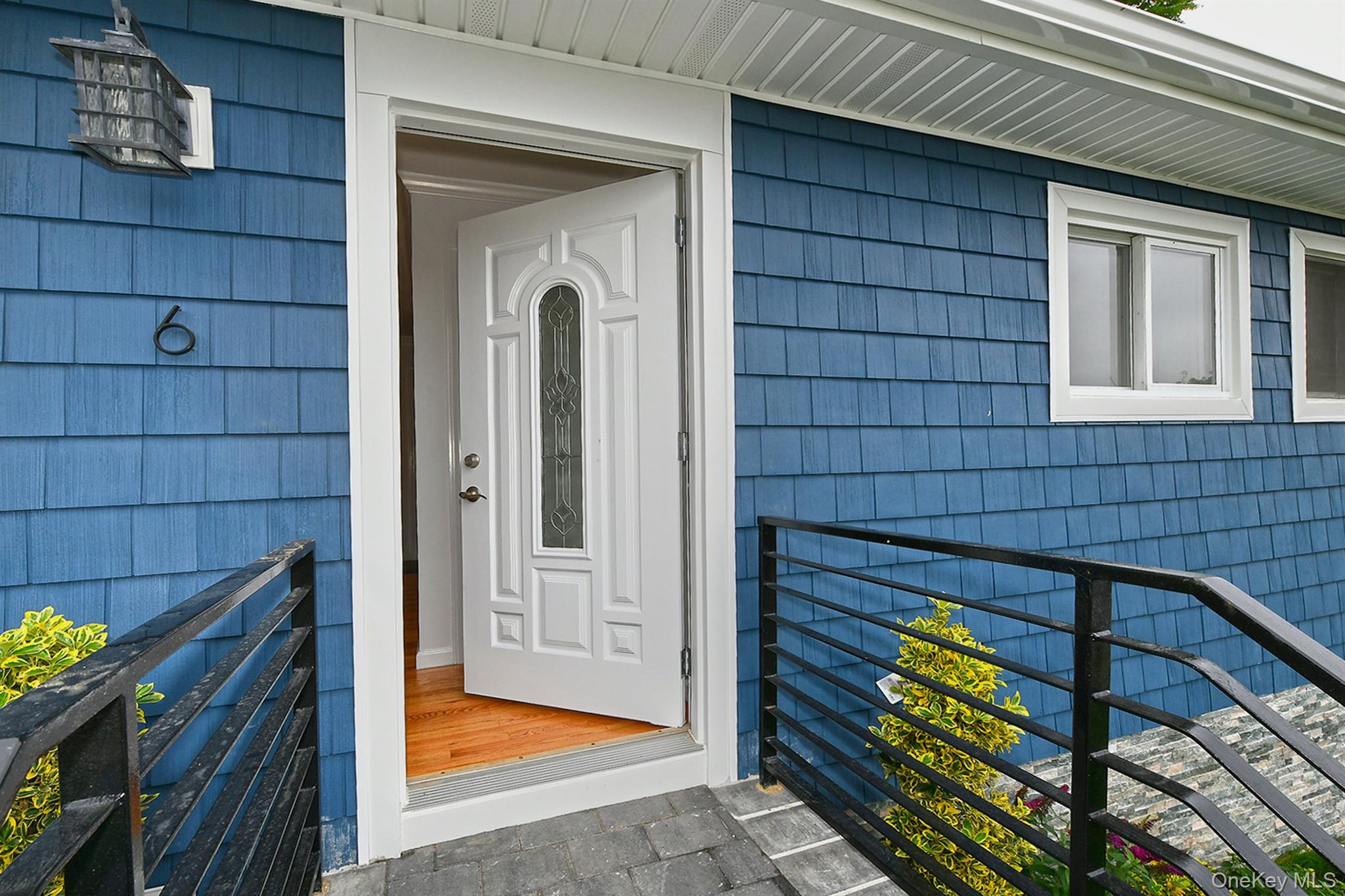 6 Ralph Young Avenue, Glen Cove, NY 11542