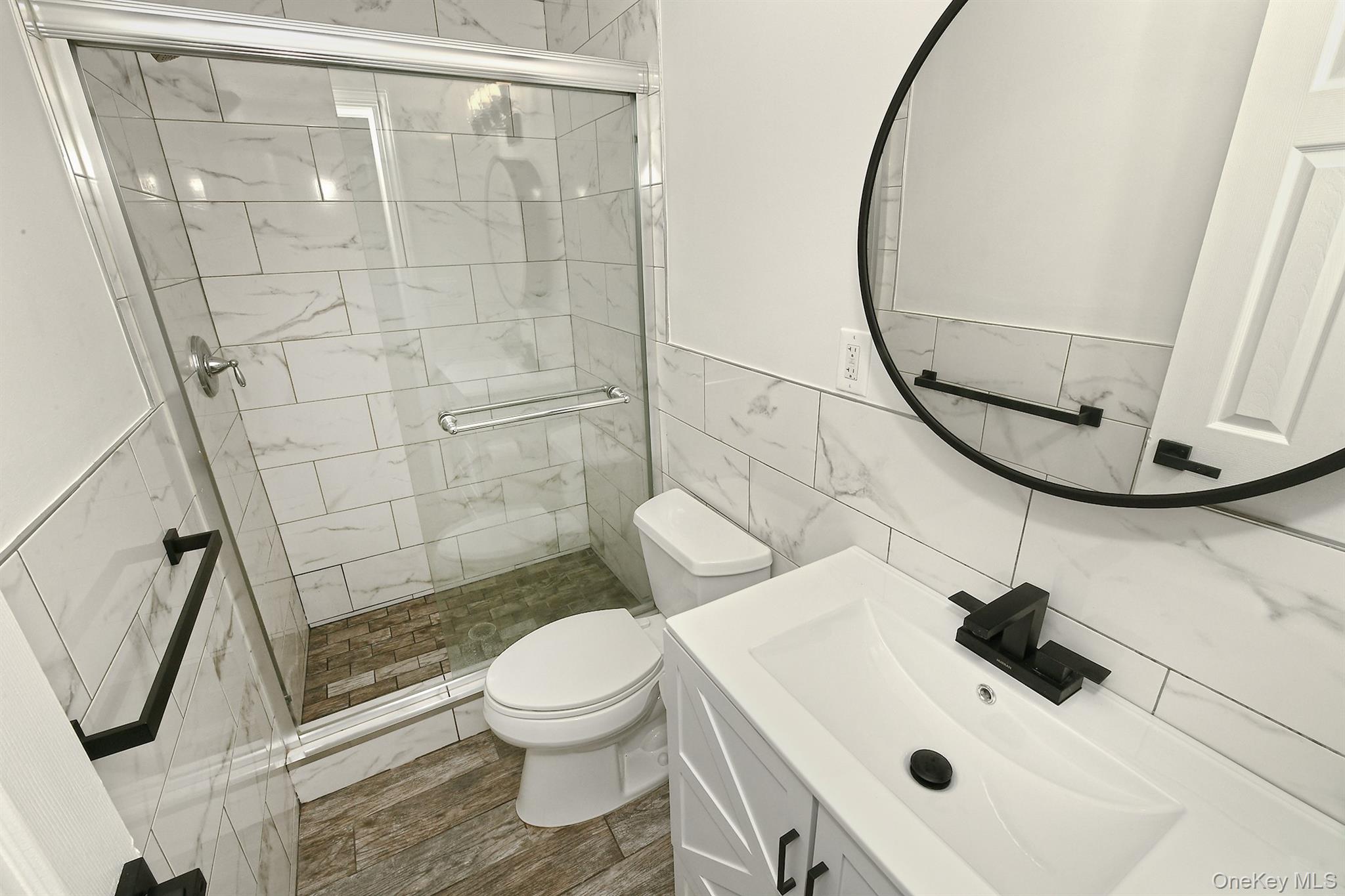 6 Ralph Young Avenue, Glen Cove, NY 11542