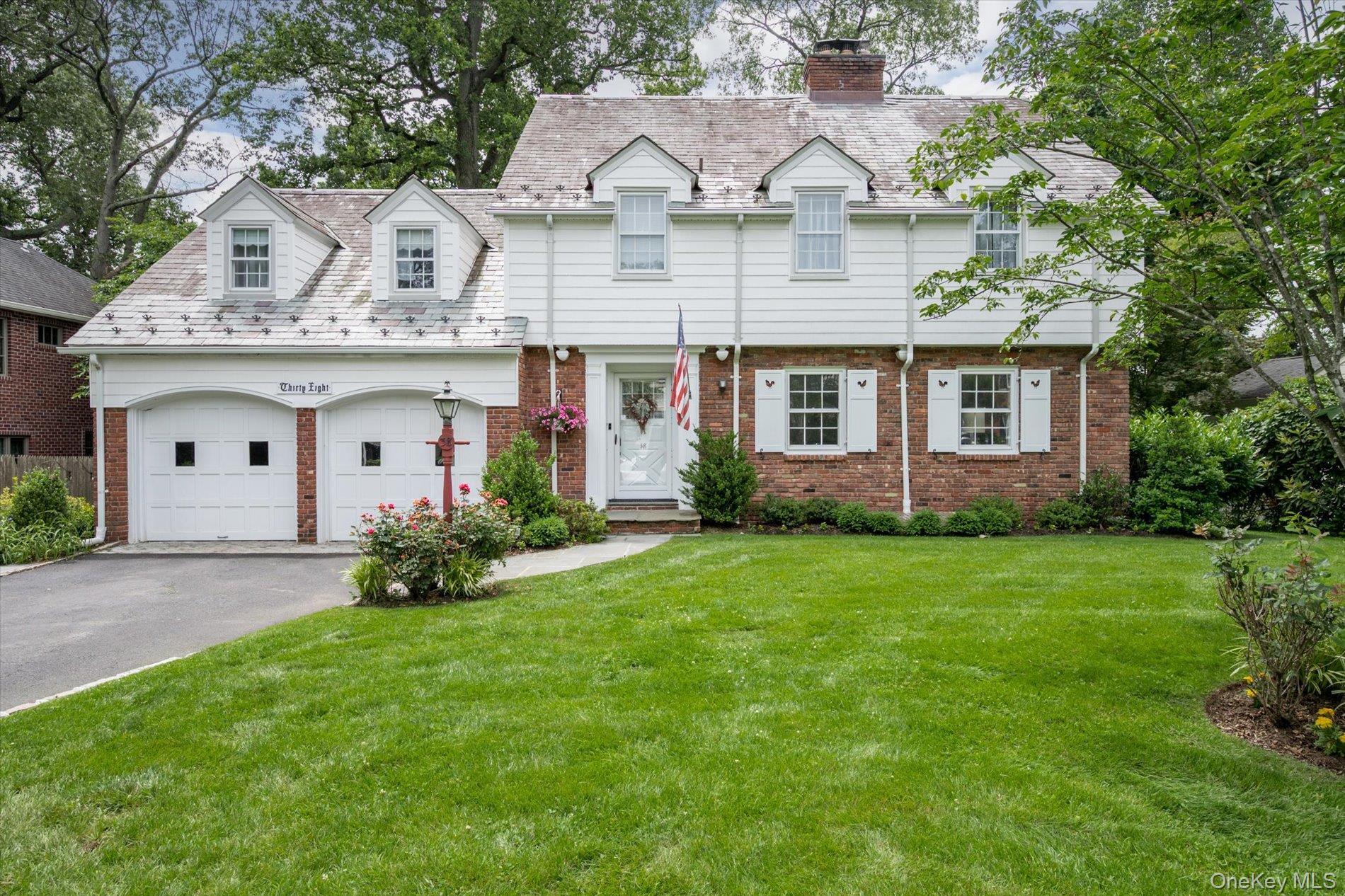 38 Mason Drive, Manhasset, NY 11030
