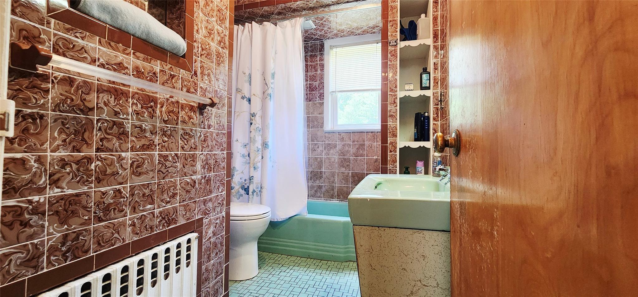 530 Sackett Lake Road, Monticello, NY 12701