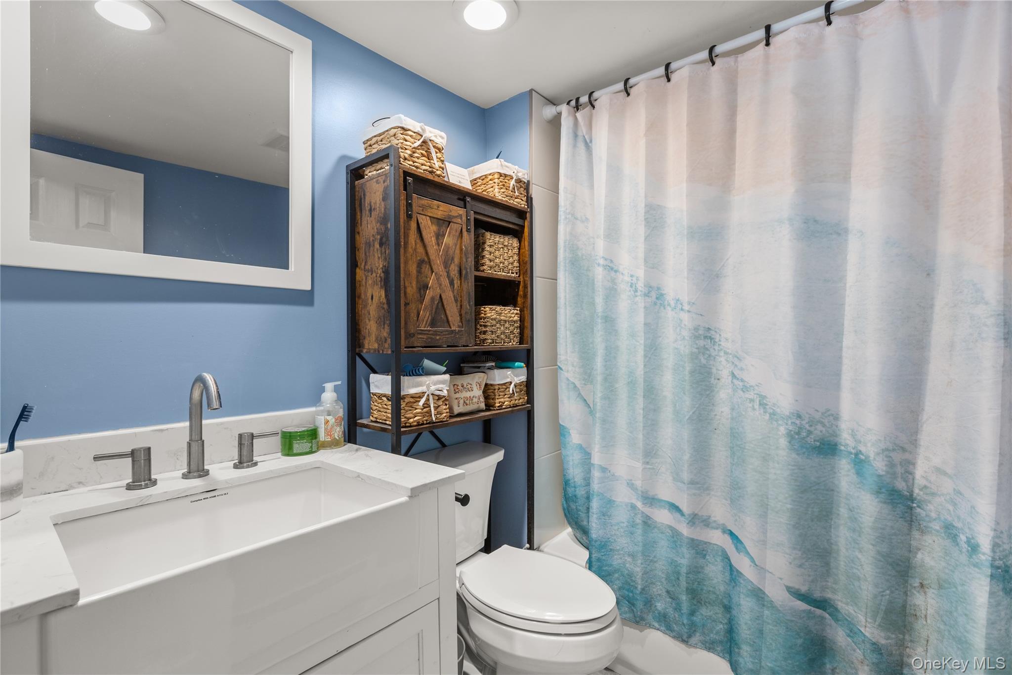 29A Grant Avenue # A, Brentwood, NY 11717