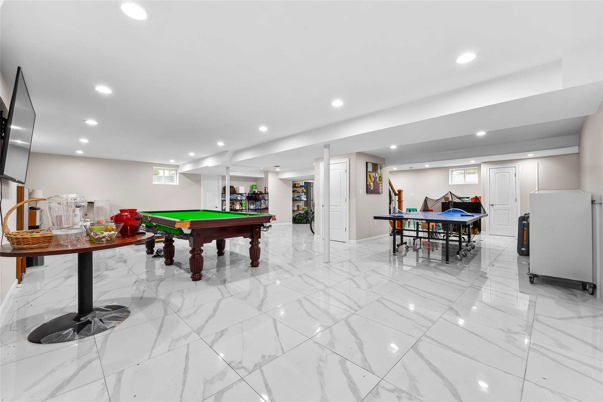 5 Vera Avenue, Plainview, NY 11803