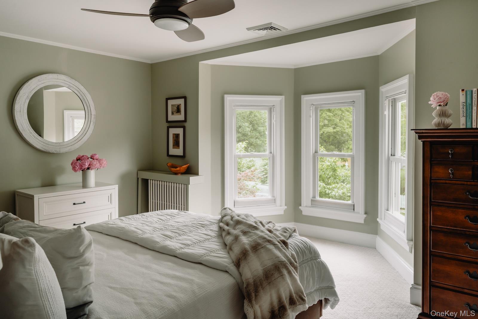 38 Chestnut Street, Rhinebeck, NY 12572