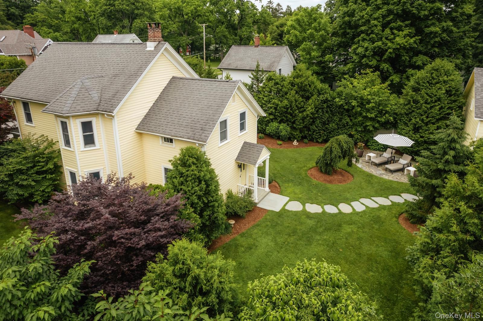 38 Chestnut Street, Rhinebeck, NY 12572