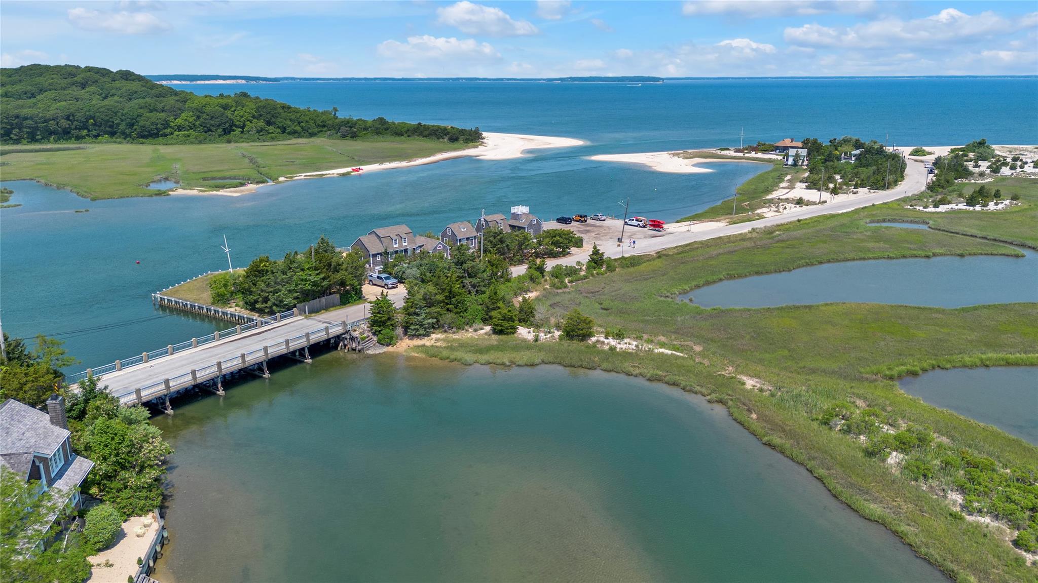 286 Towd Point Road, Southampton, NY 11968