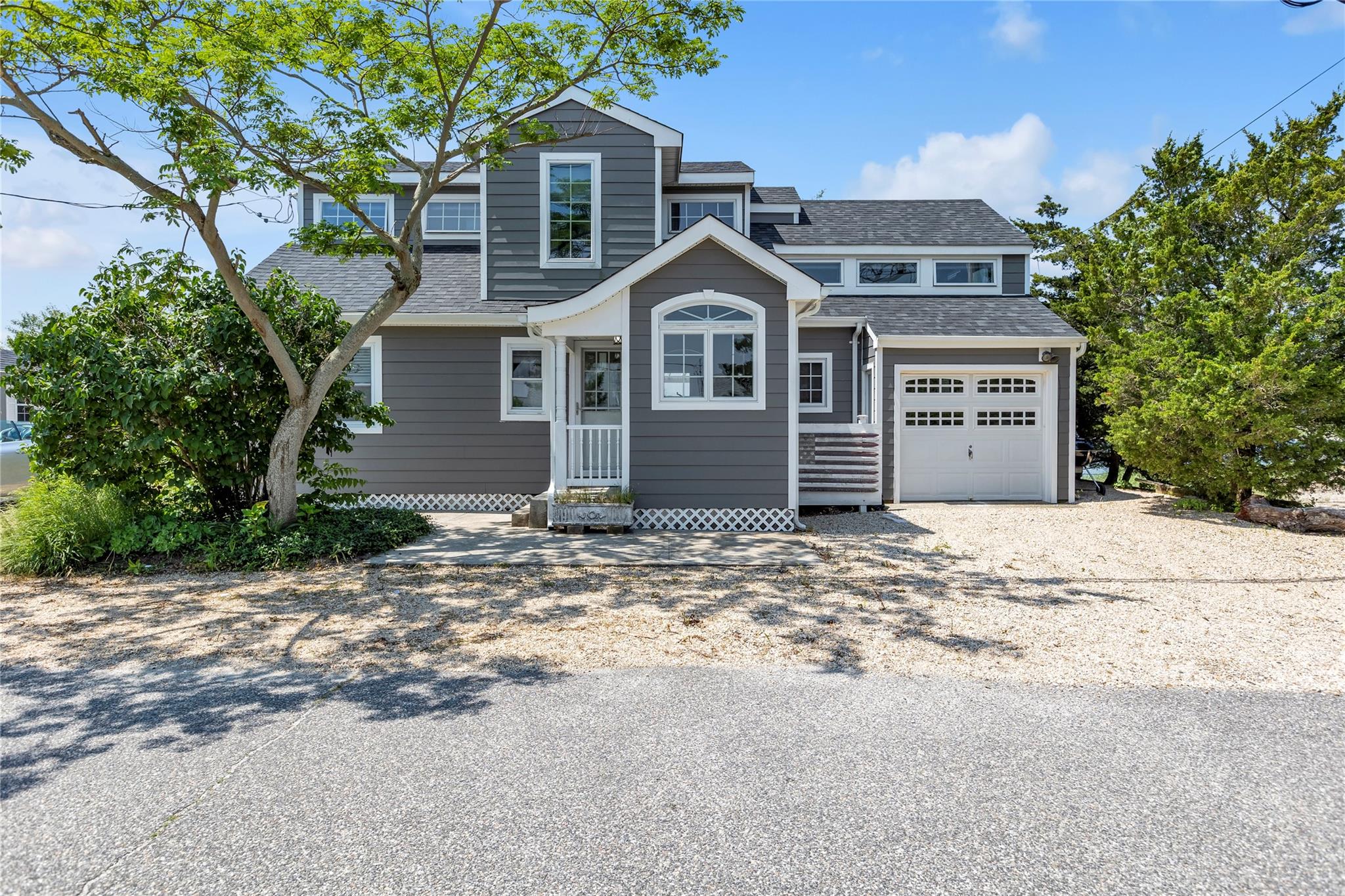 286 Towd Point Road, Southampton, NY 11968