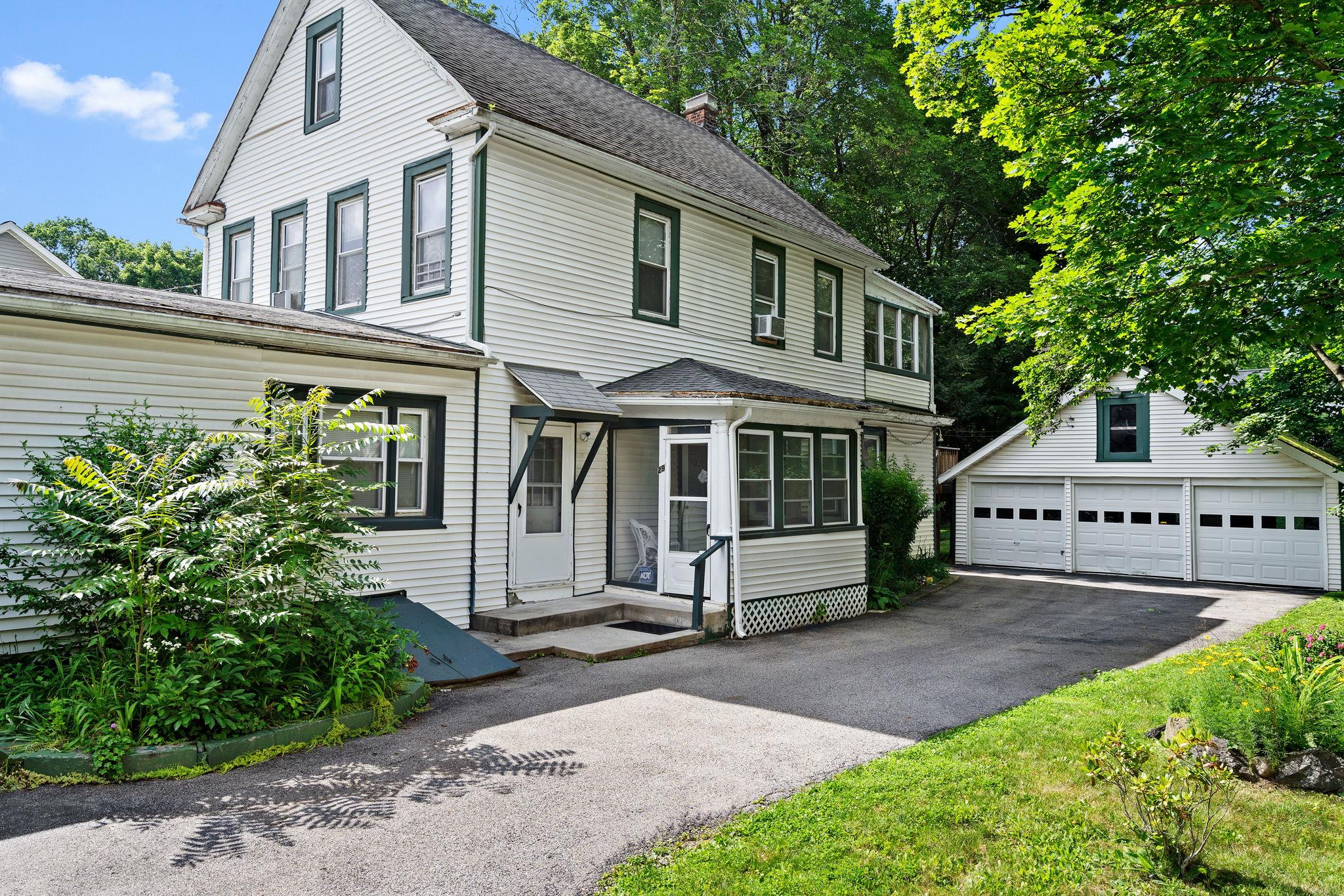 29 Lake Street, Poughkeepsie, NY 12601