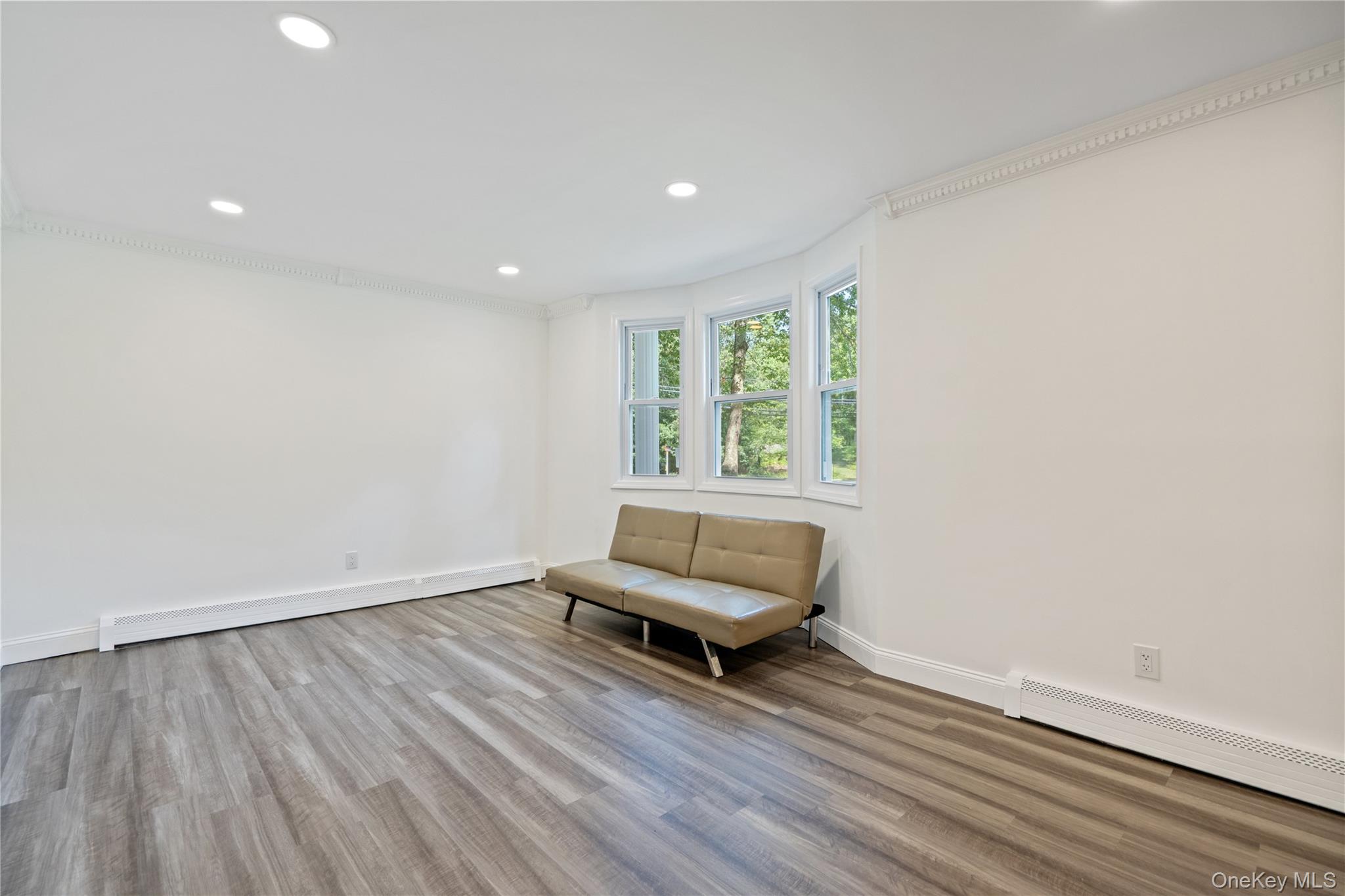 2 Mount Sinai Avenue S, Port Jefferson Station, NY 11776