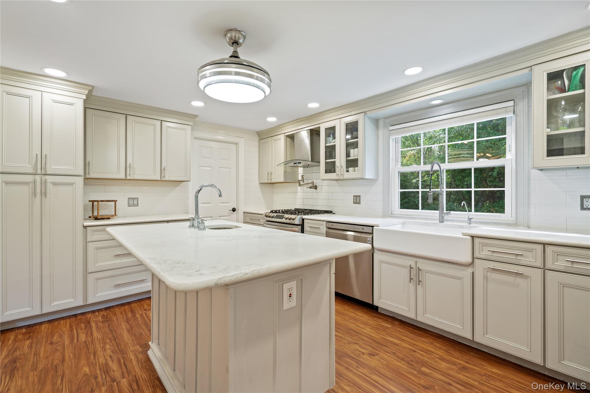 2 Mount Sinai Avenue S, Port Jefferson Station, NY 11776