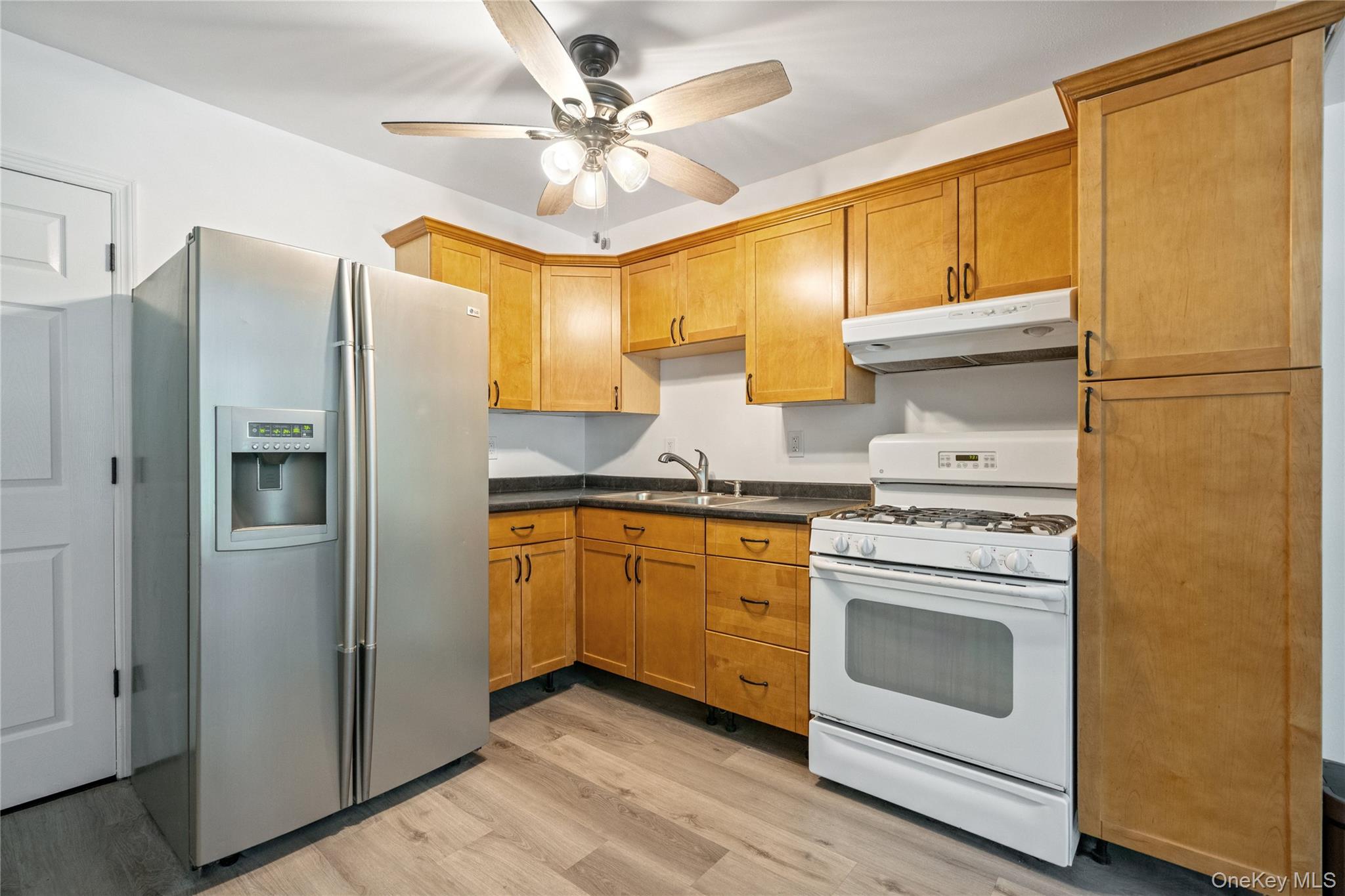 2 Mount Sinai Avenue S, Port Jefferson Station, NY 11776