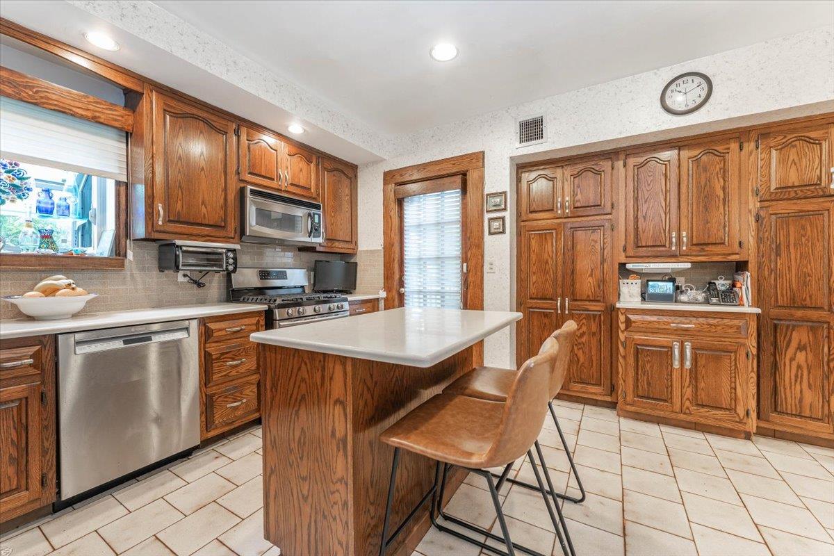 369 Longacre Avenue, Woodmere, NY 11598